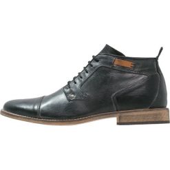 Pier One Sznurowane obuwie sportowe black. Czarne buty sportowe męskie marki Pier One, z materiału, na sznurówki. Za 379,00 zł.