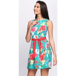 Zielona Sukienka Escapade. Zielone sukienki letnie marki Born2be, s. Za 84,99 zł.