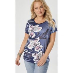 Granatowa Bluzka Analise. Niebieskie bluzki damskie Born2be, xl, bez wzorów, bez kołnierzyka, bez rękawów. W wyprzedaży za 29,99 zł.
