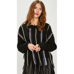 Medicine - Sweter Essential. Czarne swetry damskie marki MEDICINE, s, bez wzorów, z dzianiny, z krótkim rękawem, krótkie, bez kaptura. W wyprzedaży za 79,90 zł.