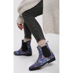 Niebieskie Kalosze Walk On Water. Niebieskie kalosze damskie Renee, bez wzorów. Za 69,99 zł.