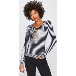 Guess Jeans - Sweter. Niebieskie swetry klasyczne damskie marki Guess Jeans, s, z aplikacjami, z elastanu. Za 319,90 zł.