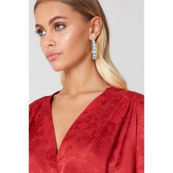 Kolczyki damskie: NA-KD Accessories Kolczyki obręcze z kolorowym kamieniem – Blue