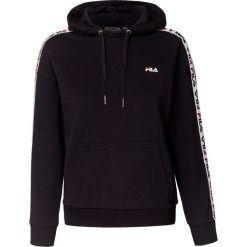 Bluza FILA CLARA. Białe bluzy damskie Fila, s, bez wzorów, prążkowane, bez rękawów, z kapturem. W wyprzedaży za 263,00 zł.