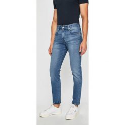 Levi's - Jeansy 512. Niebieskie jeansy męskie Levi's®, s, z aplikacjami. W wyprzedaży za 369,90 zł.