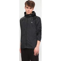KURTKA KRÓTKA MĘSKA. Czarne kurtki męskie marki Top Secret, m, sportowe. Za 69,99 zł.