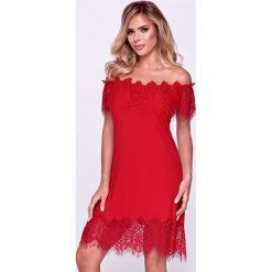 Elegancka damska koszula nocna Sevilla czerwona. Czerwone koszule damskie marki Hamana, w koronkowe wzory, z tkaniny, eleganckie. Za 109,99 zł.