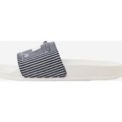 G-Star Raw - Kapcie. Kapcie damskie G-Star RAW, bez wzorów, z materiału, bez obcasa, na obcasie. W wyprzedaży za 149,90 zł.