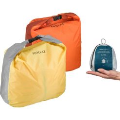 Zestaw 2 pokrowców trekkingowych - PÓŁKSIĘŻYC - 2 x 15 l. Pomarańczowe plecaki męskie FORCLAZ, bez wzorów, z poliesteru. Za 49,99 zł.