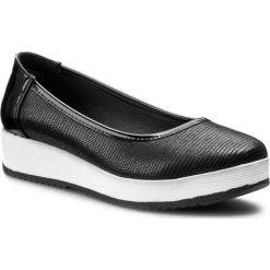 Półbuty CLARA BARSON - W16SS068-3 Czarny. Czarne półbuty damskie Clara Barson, na co dzień, bez wzorów, ze skóry ekologicznej, bez obcasa, na koturnie, bez zapięcia. W wyprzedaży za 39,99 zł.