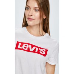 Levi's - Top. Białe bluzki damskie Levi's®, s, z nadrukiem, z bawełny, casualowe, z okrągłym kołnierzem. Za 99,90 zł.