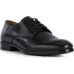 Buty męskie. Czarne półbuty męskie Wittchen, z aplikacjami, ze skóry, klasyczne, bez zapięcia. W wyprzedaży za 229,41 zł.