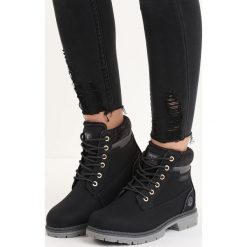 Czarne Traperki Ice Crown. Czarne buty zimowe damskie Born2be, na płaskiej podeszwie. Za 89,99 zł.