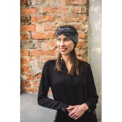 Wełniana opaska turban z woalką. Brązowe czapki zimowe damskie marki Pakamera, z wełny. Za 110,00 zł.