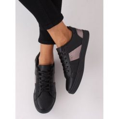 Czarne trampki CADI. Czarne buty sportowe damskie FunKee.pl, z aplikacjami, z tkaniny, na sznurówki. Za 83,99 zł.