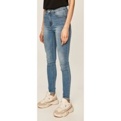 Answear - Jeansy. Niebieskie jeansy damskie ANSWEAR, s, bez wzorów, z elastanu. Za 119,90 zł.