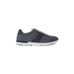 Buty Tommy Hilfiger TOMMY HILFIGHER TOBIAS. Szare trampki męskie TOMMY HILFIGER, bez wzorów, bez zapięcia. Za 335,08 zł.