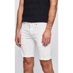 Pepe Jeans - Szorty Cane. Białe spodenki i szorty męskie Pepe Jeans, s, bez wzorów, z elastanu, casualowe. W wyprzedaży za 159,90 zł.