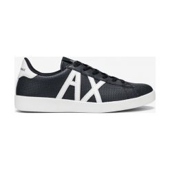 Armani Exchange Tenisówki Niebieski. Niebieskie trampki męskie Armani Exchange, bez wzorów, ze skóry, bez zapięcia. Za 550,95 zł.