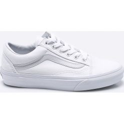 Vans - Tenisówki Old Skool. Białe tenisówki damskie marki Vans, z materiału, na sznurówki. W wyprzedaży za 259,90 zł.