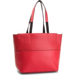 Torebka CALVIN KLEIN - Dual Shopper K60K604473 626. Czerwone shopper bag damskie Calvin Klein, ze skóry ekologicznej. Za 599,00 zł.