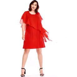 Sukienka z asymetryczną narzutką czerwony. Czerwone sukienki damskie N/A, plus size, bez wzorów, z poliesteru, z asymetrycznym kołnierzem, plus size, bez rękawów, asymetryczne. Za 134,47 zł.