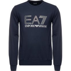 Bluza EA7 Emporio Armani 6GPM33 PJ05Z 1554. Niebieskie bluzy męskie EA7 Emporio Armani, m, bez wzorów, z bawełny, bez kołnierzyka, bez rękawów, bez kaptura. W wyprzedaży za 249,00 zł.