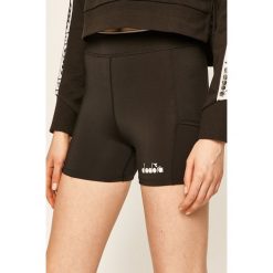 Diadora - Szorty. Czarne spodenki sportowe damskie Diadora, s, z nadrukiem, z elastanu, sportowe, z podwyższonym stanem. Za 99,90 zł.