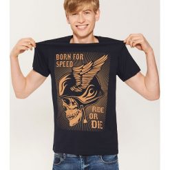 T-shirt z motocyklowym motywem - Granatowy. Niebieskie t-shirty męskie House, l. Za 39,99 zł.