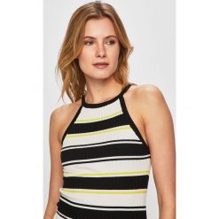 Tally Weijl - Top. Czarne bluzki damskie TALLY WEIJL, s, bez wzorów, z wiskozy, z okrągłym kołnierzem, bez rękawów. W wyprzedaży za 39,90 zł.