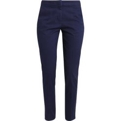 Chinosy damskie: Pieces PCCHINO PANTS Chinosy maritime blue