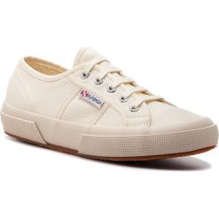 Tenisówki SUPERGA - 2750 Cotu Classic S000010 Ecru 912. Brązowe półbuty damskie Superga, na co dzień, bez wzorów, z gumy, bez obcasa, na płaskiej podeszwie, bez zapięcia. Za 239,00 zł.