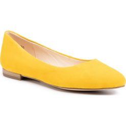 Baleriny CAPRICE - 9-22104-24 Yellow Suede 641. Żółte baleriny damskie Caprice, bez wzorów, z zamszu, bez obcasa. W wyprzedaży za 189,90 zł.