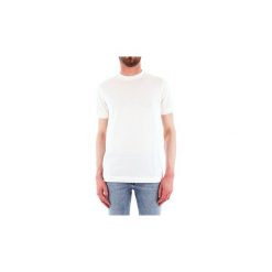 T-shirty z krótkim rękawem Fred Perry M5540. Białe t-shirty męskie Fred Perry, s, bez wzorów, bez kołnierzyka, krótkie. Za 339,24 zł.