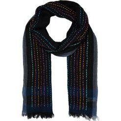 PS by Paul Smith MEN SCARF ART RUN Szal black. Czarne szaliki damskie marki PS by Paul Smith, bez wzorów, z wełny. Za 629,00 zł.