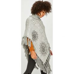 Desigual - Sweter. Szare swetry klasyczne damskie Desigual, uniwersalny, z dzianiny. Za 399,90 zł.