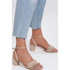 Beżowe Sandały Want Me Too. Brązowe sandały damskie Renee, w paski, bez obcasa, na obcasie, z paskami. Za 69,99 zł.