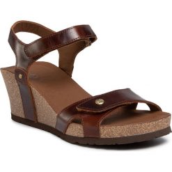 Sandały PANAMA JACK - Julia Clay B1 Pull-Up Cuero/Bark. Pomarańczowe klapki damskie Panama Jack, bez wzorów, ze skóry, bez obcasa, na obcasie. Za 429,00 zł.