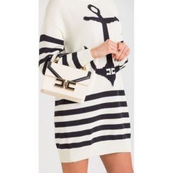 TOREBKA Elisabetta Franchi. Białe torebki worki damskie Elisabetta Franchi, z aplikacjami, ze skóry ekologicznej, do ręki, duże, z tłoczeniem, z aplikacjami. Za 1179,00 zł.
