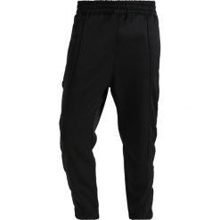 Spodnie dresowe męskie: Mennace TRICOT TRACK BOTTOMS POPPERS Spodnie treningowe black