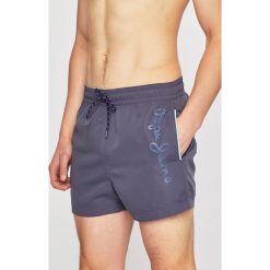 Pepe Jeans - Kąpielówki. Szare kąpielówki męskie Pepe Jeans, m, z nadrukiem, z poliesteru. W wyprzedaży za 129,90 zł.