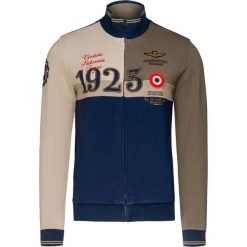 Bluza AERONAUTICA MILITARE. Brązowe bluzy męskie Aeronautica Militare, m, z aplikacjami, militarne, ze stójką, bez rękawów, bez kaptura. W wyprzedaży za 581,00 zł.