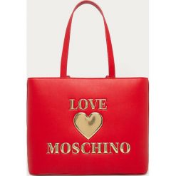 Love Moschino - Torebka. Czerwone torby damskie na zakupy Love Moschino, z aplikacjami, ze skóry ekologicznej, na ramię, duże, z aplikacjami. Za 779,90 zł.