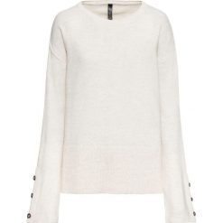 Sweter dzianinowy z guzikami w optyce masy rogowej bonprix kremowy. Brązowe swetry damskie bonprix, bez wzorów, z dzianiny, bez rękawów, bez kaptura. Za 44,99 zł.
