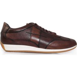 Brązowe skórzane obuwie sportowe - sneakers T139. Pomarańczowe buty sportowe męskie Faber - Obuwie męskie, ze skóry, bez zapięcia. W wyprzedaży za 225,00 zł.