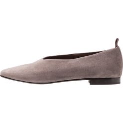 Copenhagen Baleriny grey. Szare baleriny damskie marki Copenhagen, bez wzorów, ze skóry, klasyczne, bez obcasa. Za 509,00 zł.
