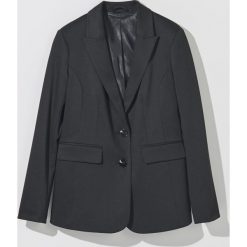 Jednorzędowa marynarka basic -. Marynarki damskie Mohito, bez wzorów. Za 139,99 zł.