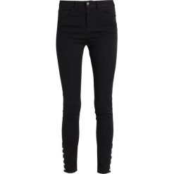 Pieces PCFIVE BETTYSOFT Jeans Skinny Fit black. Czarne boyfriendy damskie Pieces. W wyprzedaży za 139,30 zł.