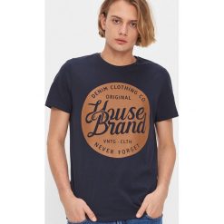 T-shirt Granatowy. Niebieskie t-shirty męskie House, s, bez wzorów, bez kołnierzyka. Za 35,99 zł.