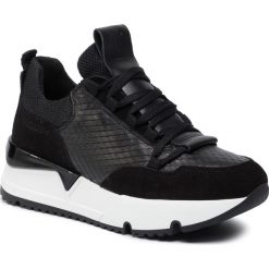 Sneakersy TOGOSHI - TG-03-03-000114 601. Czarne półbuty damskie Togoshi, na co dzień, bez wzorów, ze skóry, bez obcasa, na płaskiej podeszwie, bez zapięcia. W wyprzedaży za 319,00 zł.